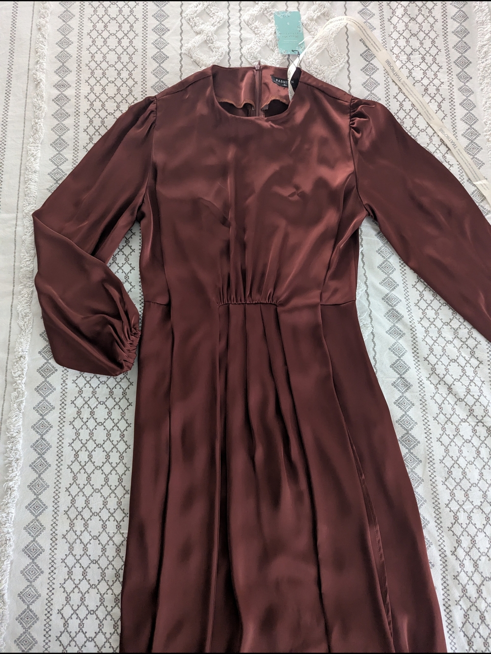 NWT Pin-Up Art Satin Dress - Picture 12 of 15